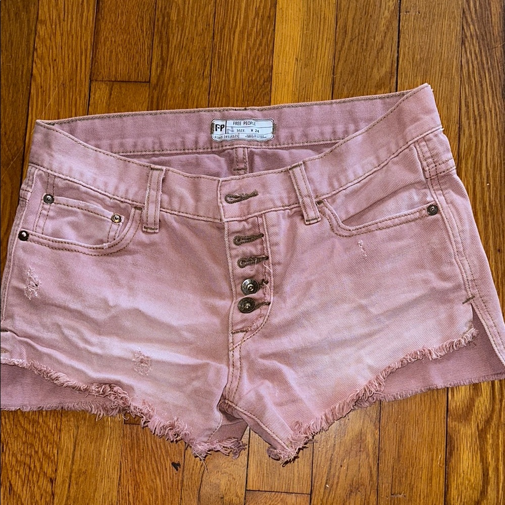 Dusty pink High-Waisted Distressed Jean Shorts FREE PEOPLE
